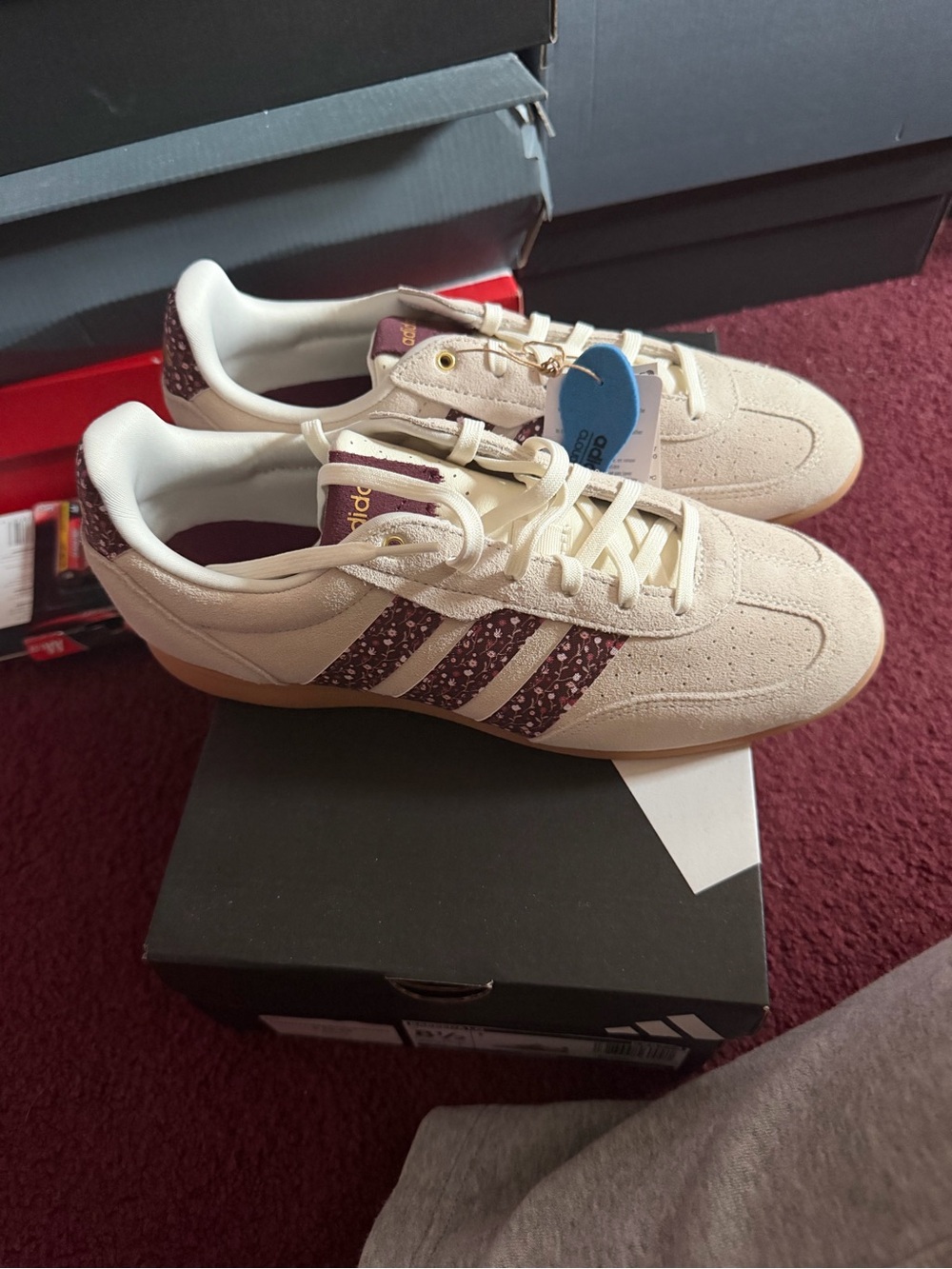 adidas Women's Cream Sneakers with Burgundy Floral Stripes and Gum Sole